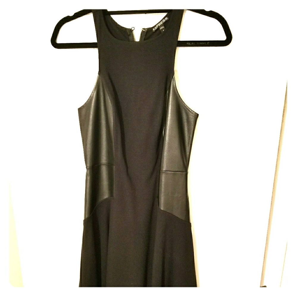 Express LBD size Small